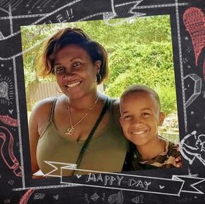 Meet your Posher, Latonya